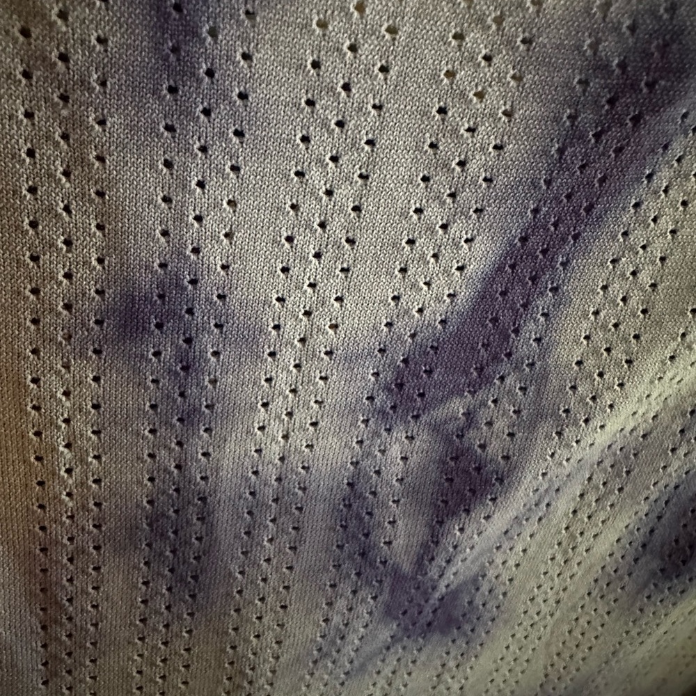 Lululemon Mesh Tank - Picture 3 of 4